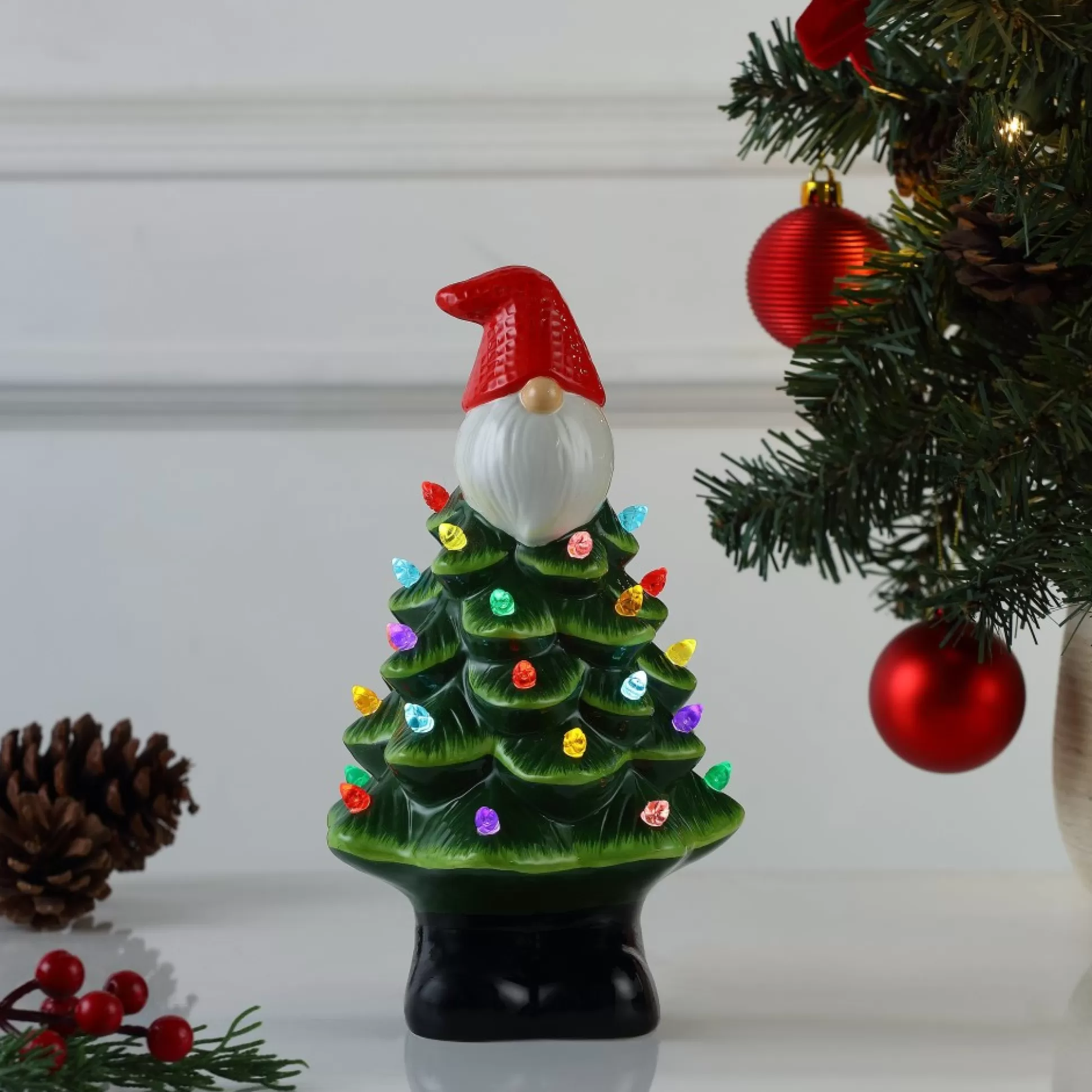 Best Sale Mr. Christmas 8.5" Nostalgic Ceramic Gnome Tree