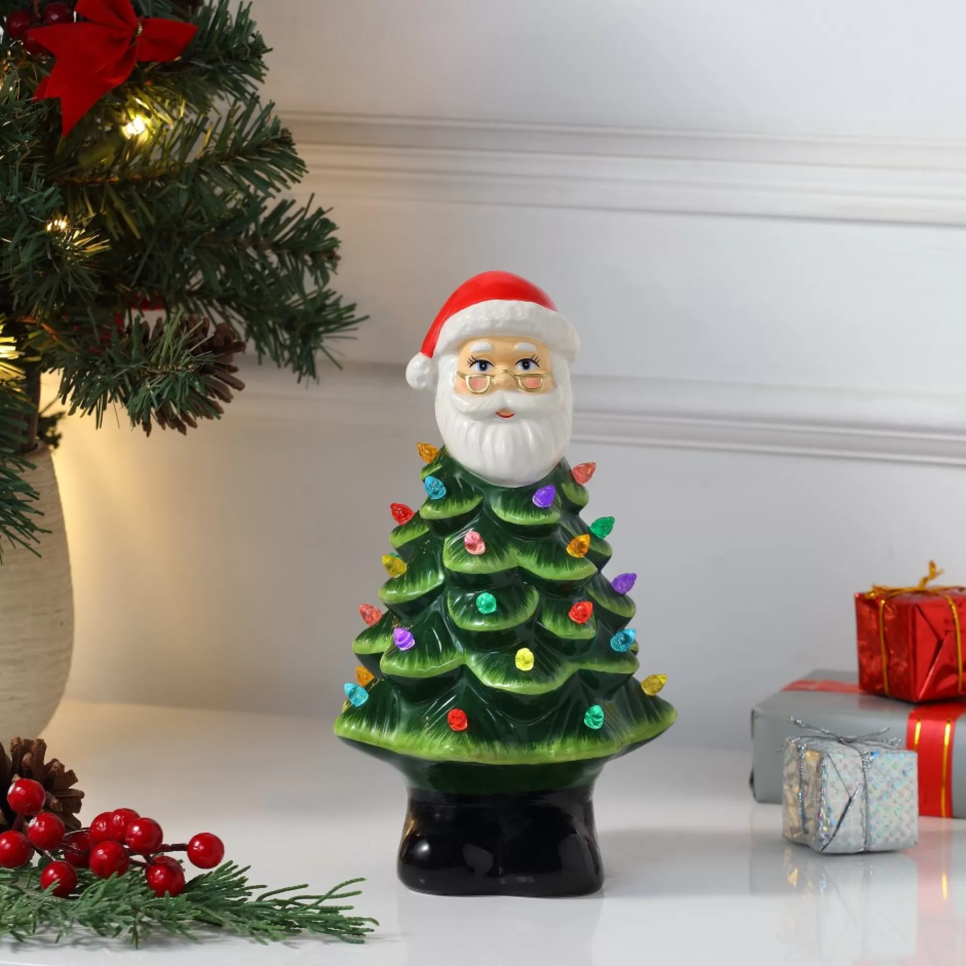 Fashion Mr. Christmas 8.5" Nostalgic Ceramic Santa Tree