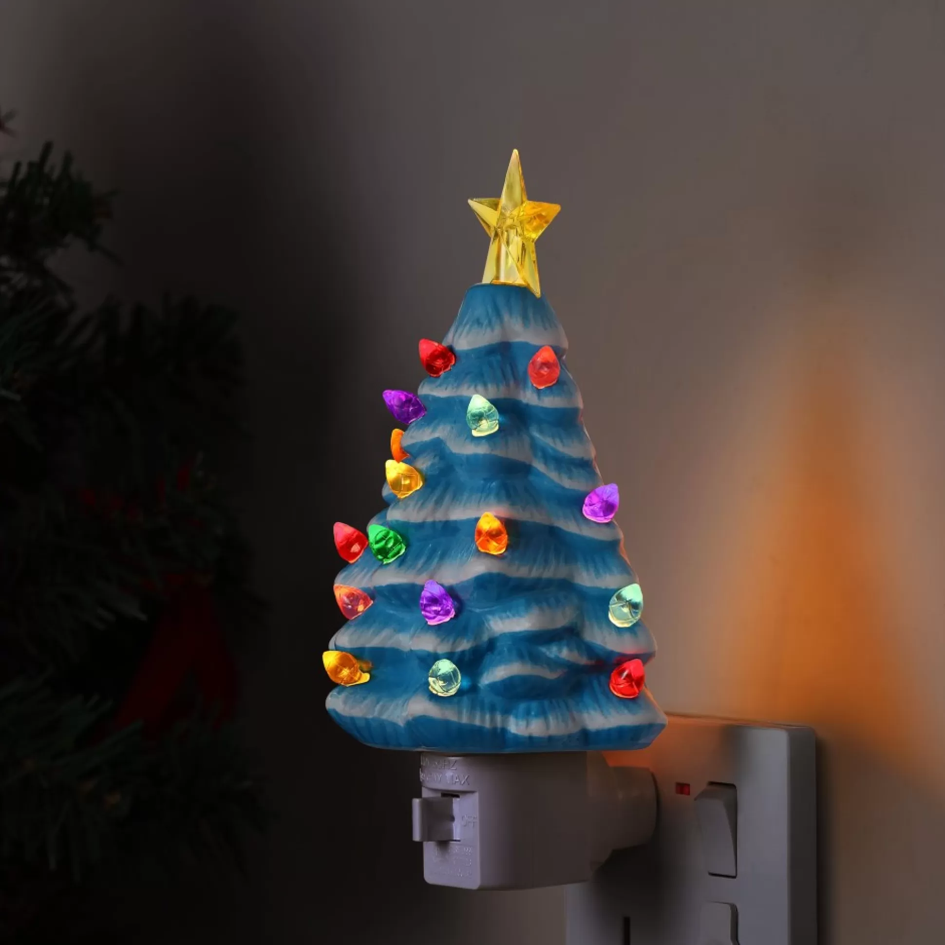 Outlet Mr. Christmas Nostalgic Ceramic Tree Nightlight - Blue
